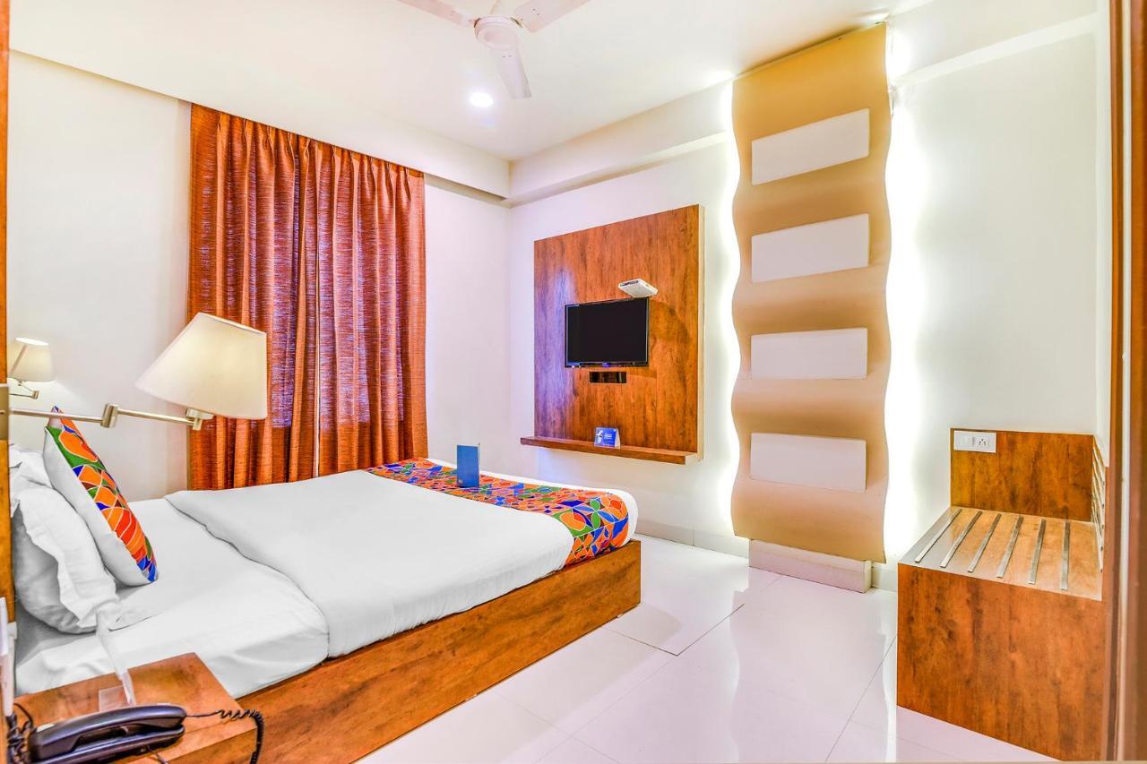 Fabhotel Arastu Nampally Χιντεραμπάντ Εξωτερικό φωτογραφία